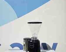 Qəhvə üyüdən Grinder