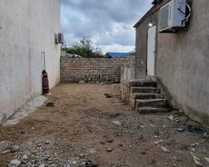 Buzovnada həyət evi satılır