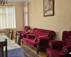 Təbriz küçəsində 3 otaqlı mənzil satılır