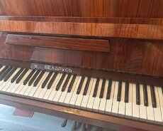 Piano satilir