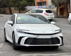 Toyota Camry 2023 icarəsi