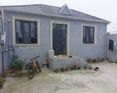 Biləcəridə şəxsi tikilmiş 4 otaqlı həyət evi