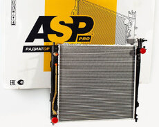 Kia Sorento Ii Diesel Su Radiatoru ( 253102p200)