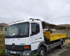 Yük maşını manipulyator kranlı maşın