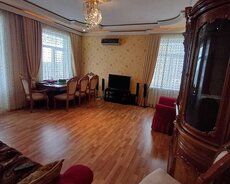 Xətai rayonu Gənclər parkının yanında 3 otaqlı tam əşyalı mə