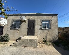 Maştağada həyət evi satılır