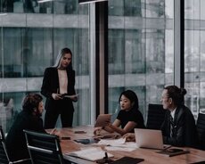 Ofisə menecer axtarılır