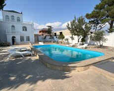 Hövsanda Dənizə çox yaxın 3 mərtəbəli Villa satılır