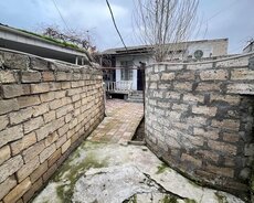 Maştağa qəsəbəsində 4 otaqlı ev satılır