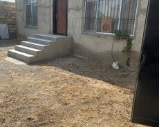 Bilgəhde 4 otaqheyet evi satilir