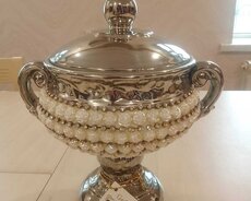 Gefard firmasinin konfet qabi