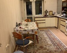 8 ci mikrarayonda 4 otaq yeni tikili satilir