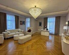 Təhsil Nazirliyinin yanında 3 otaq satılır