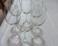 Bakallar on iki ədəd