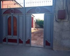 Maştağada həyət evi satılır