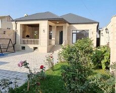 Buzovnada həyət evi satilir