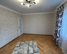 Satılır 3 otaqlı köhnə tikili 93 m²