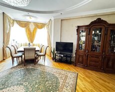 Satılır 3 otaqlı yeni tikili 130 m²