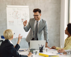 Ofis meneceri tələb olunur