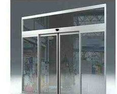 Şüşə qapıların təmiri