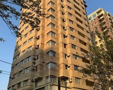 1№li Asan xidmətin yanında 3 otaq satılır