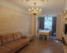 Qaraçuxurda 4 otaqlı əla mənzil