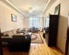 yeni yasamalda 3 otaqlı mənzil satılır