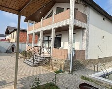 Maştağa qəsəbəsində 4 otaqlı ev satılır