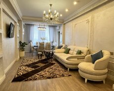 Tibb Universitetinə yaxın 3 otaqlı mənzil satılır