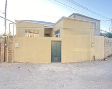 Həyət evi satılır