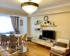 Nizami m/st yanında, 6 Parallel