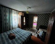 Buzovnada həyət evi satilir