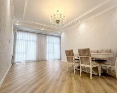 Tibb Universitetinin yanında 4 otaq satılır