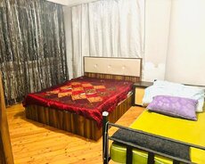 Azadlıq metrosu ətrafında həyət evi kirayə verilir