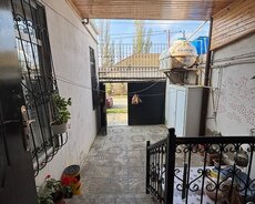 Maştağa qəsəbəsində 3 otaqlı ev satılır