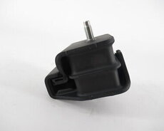 Subaru forester mühərrik yastigi (padsuqa)