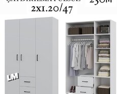 Üç qapılı dolablar