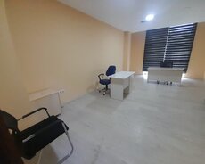 Ehmed Receblide esyali ofis icarəsi