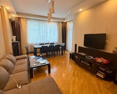 Nizami m/s yaxın 3 otaqlı mənzil satılır