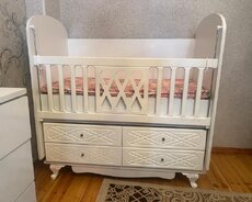 Uşaq üçün çarpayı