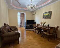 Nərimanov m/s yaxın 2 otaqlı mənzil satılır