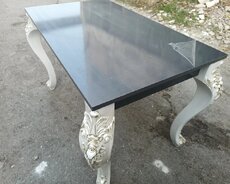 Mətbəx və qonaq ucu