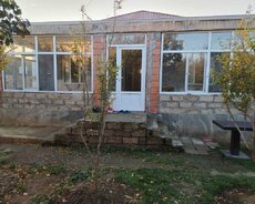 Meştağa da həyət evi satilir