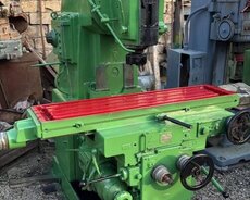 Qarizantal metal frez dəzgahı