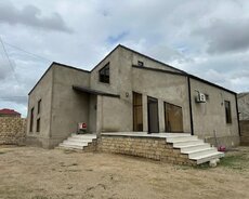 Maştağa qəsəbəsində 3 otaqlı ev satılır