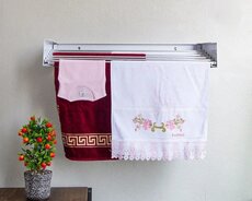 Suşulka divar Paltar asilqani Divara berkidir açilib baglanir