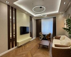 Renessans Palaceda 2 otaqlı mənzil satılır
