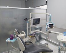 Stomatoloq həkim tələb olunur