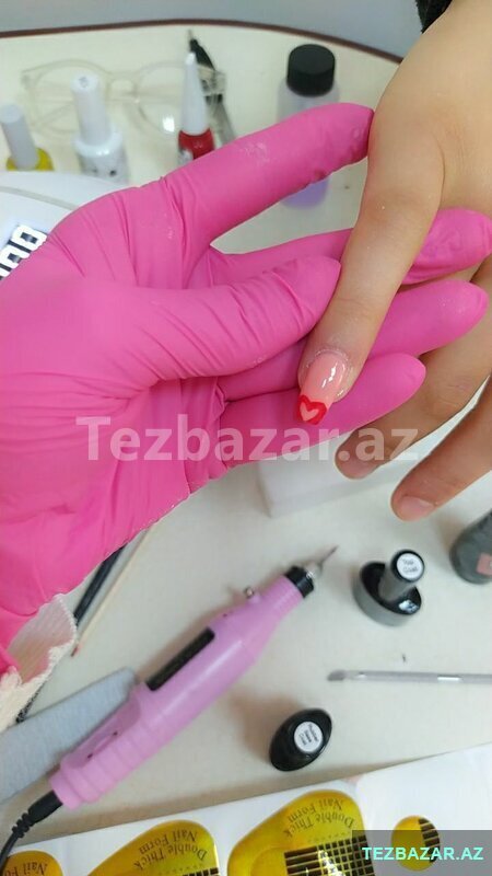 Dirnaq Ustası Axtarılır Dirnaq Ustası Axtarılır