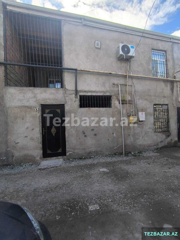 Дом во дворе 2-х этажный с куполом Дом во дворе 2-х этажный с куполом